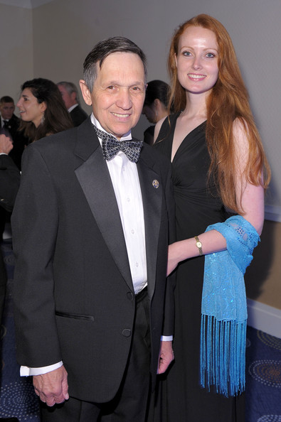 http://www2.pictures.zimbio.com/gi/Elizabeth+Kucinich+TIME+CNN+People+Fortune+YMK9DBa3vAol.jpg