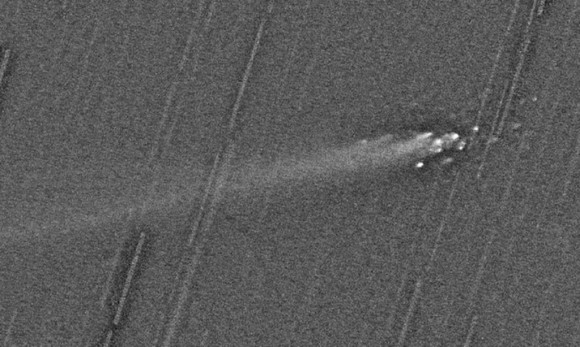 A closeup photo of the breakup of Comet S4 LINEAR taken on August 6, 2000 by the European Very Large Telescope (VLT) in Chile. Credit: ESO